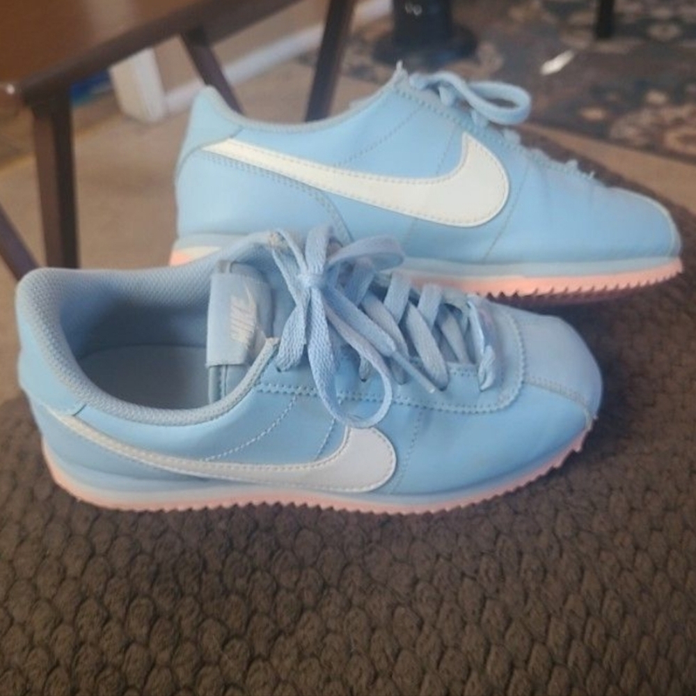 Girls Nike Cortez Size 3.5